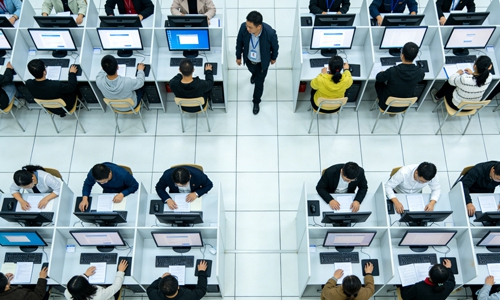 无纸化机考考场